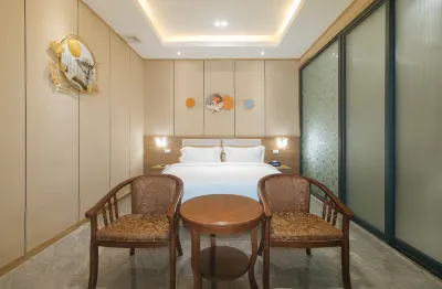 Home Me Hotel by RedDoorz Hotels in Makati City