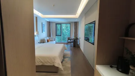 Nanhu Hotel Отели рядом с достопримечательностью «Sheng'an Temple»