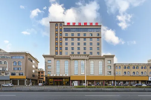 Zhouyou International Hotel (Jinjiang Anhai Anping Bridge)