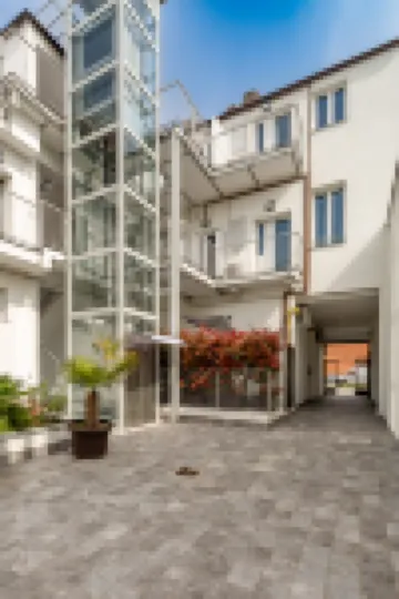 KHL apartments  SanSiro, Milano のホテル