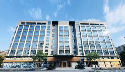 FONTOO Hotel (Qingyuan Qingcheng Light Rail Station) Hotels in der Nähe von CPC Qingyuan Committee Party School