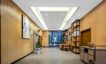 Junyi Selected Hotei (Qujing Station Store)