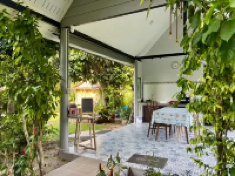 Moonlight Cottage Hoteles cerca de Gibbon Rehabilitation Project