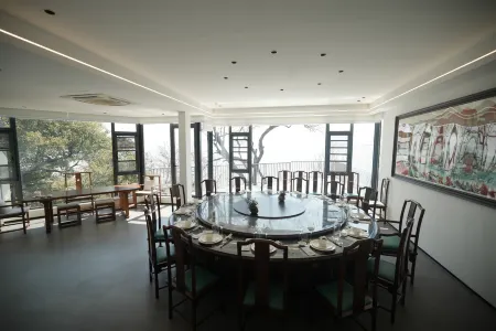 Haiyun Chaoming Homestay Отели рядом с достопримечательностью «Baima'ao»