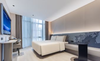 Shanghai Pudong Jinqiao Subway Station Light Residence Hotel