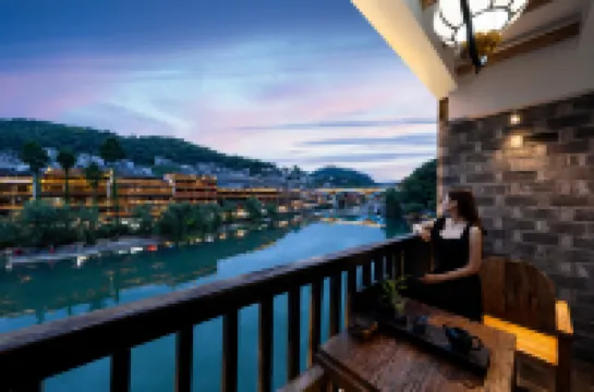 Fenghuang Jinshuian River View Hotel Hotels in Fenghuang