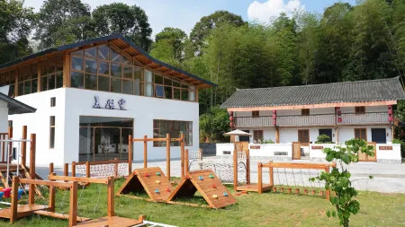 Meichengtang (Ninghua Jiaohu Town)