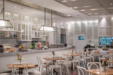 Veranda Hotel Pakubuwono