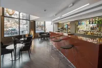 Catalonia Sagrada Familia - bar