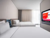 Ibis Hotel (Ge'ermu Bayi Middle Road Kunlun Square Branch) Hotels in Golmud