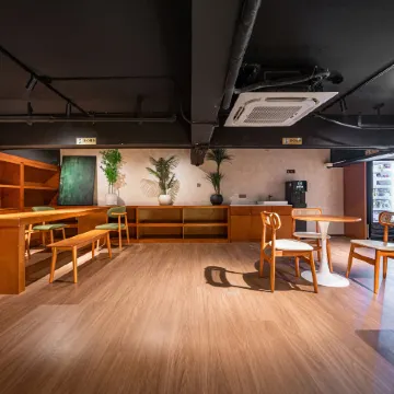 Zhexi Changqiu Youth Hostel (Shanghai Bund Yu Garden Branch)