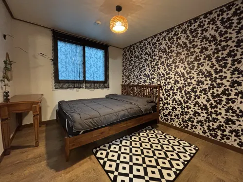 [StayHOYA] 3min from Myeongdeok Station｜Heart of Daegu｜Late 1PM Checkout｜Free Parking