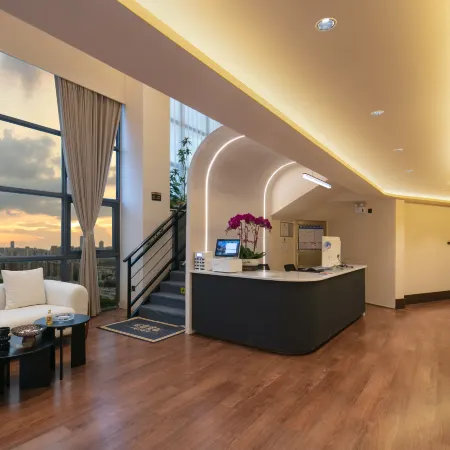 Meisu Yijia Smart Hotel (Changsha High-speed Railway South Station Wujian Tianjie) Отели рядом с достопримечательностью «Changsha Social Work College Gymnasium»