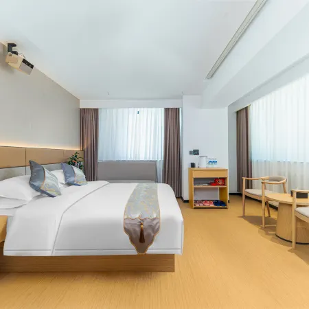 Heyizhige Hotel (Kelamayi West Ring Road)