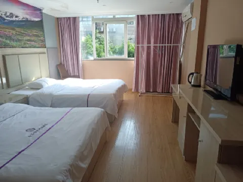 Chongqing Longxiang Jiazhou Business Hotel Hotels near Chongqing Light Industry Vocational College