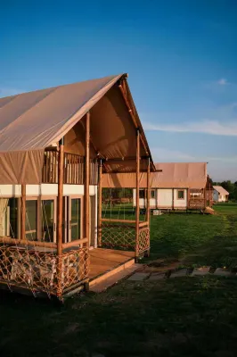 Hailonghu Camping Base