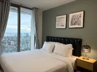 The Peak Service Apt By David