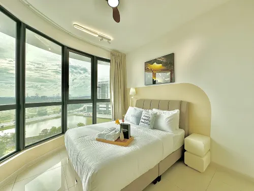 Macrolink Medini Legoland by Stayrene