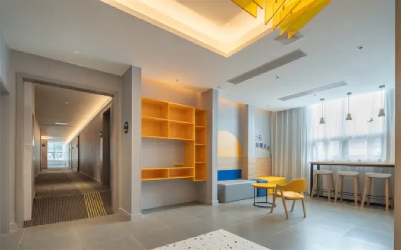 7Day Premium Napo Baohe Times Square Store