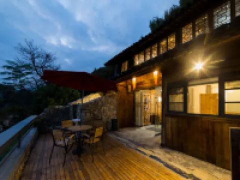 Manshanju Forest Retreat