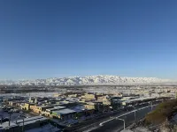 Vienna Hotel(Wuwei Tianyi Mansion Branch) - Mountain view
