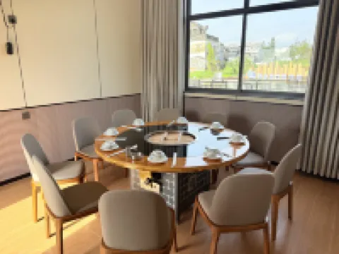 皇金時代民宿 · Gilded Realm （開平碉樓店）