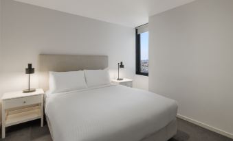 Oaks Melbourne Flemington Suites