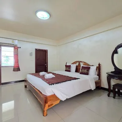 Baan Sabai Guesthouse Hotels near Chiang Mai Railway Station