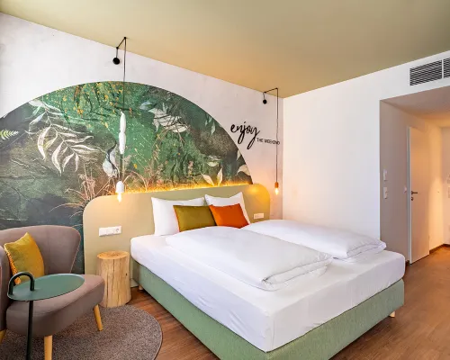 The Weekend Hotel Hotels near نيوباو. .07