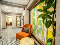 Center Hill Hotel Hotels near Arasta Bazaar