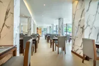 Lavendish Beach Resort - breakfast