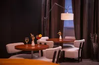 Le Grand Balcon Hotel - С баром