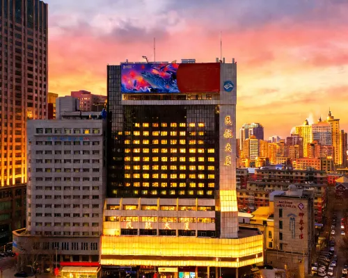 Royal Hotel Hotel in zona Mori Building