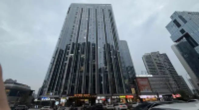 EON · Yi E-Sports Hotel (Yichun Heyue Fortune Center)
