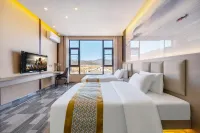 Yuelan Yuntin Snow Mountain View Holiday Inn - 3성급