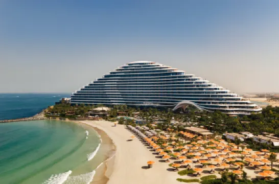 Jumeirah Marsa Al Arab Dubai Hotels near Jumeirah Beach