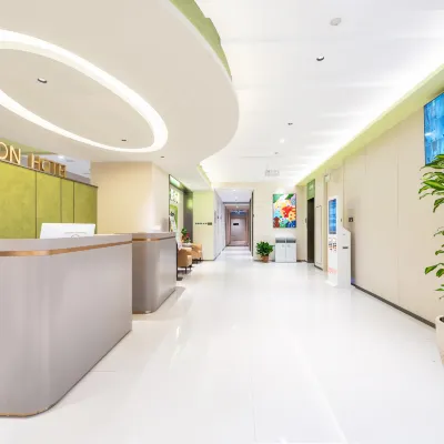 Yizhi Ningmeng Boutique Hotel (Beijing West Railway Station Lize Commercial Area) Hotels near Xiju Station