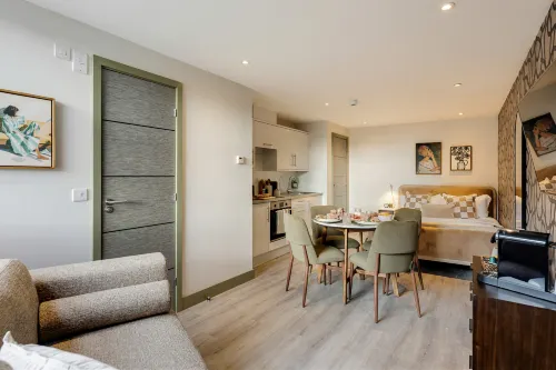 Your Apartment | Clifton Village - مطابخ
