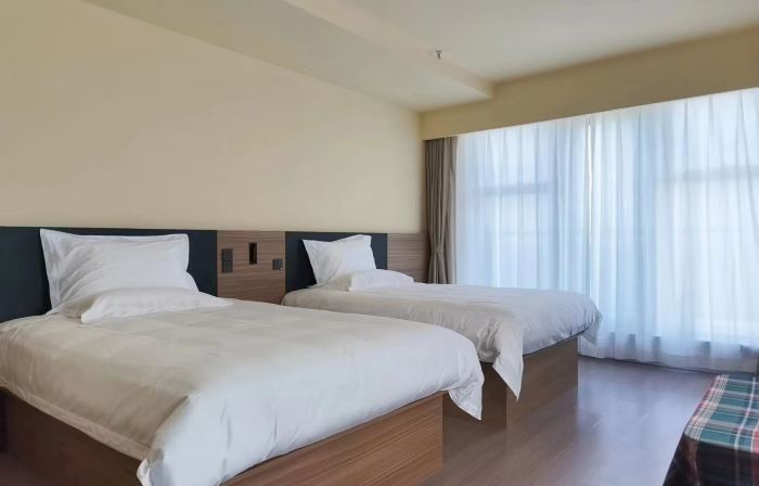 Xingcheng Huaxu Business Travel Homestay (Bohai Shipbuilding College)