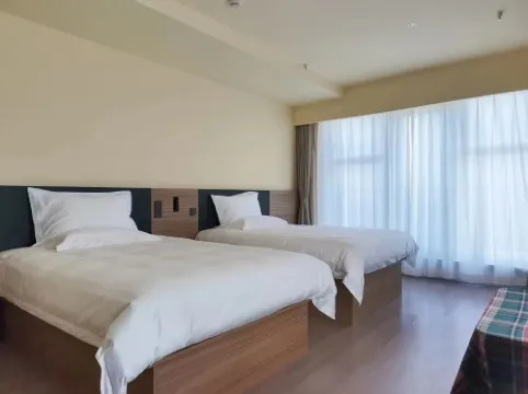 Xingcheng Huaxu Business Travel Homestay (Bohai Shipbuilding College)