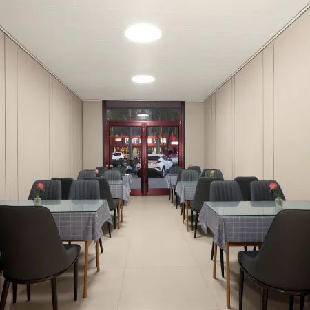 Qikou Mengzhilv Business Hotel