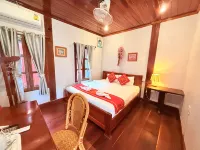 Luang Prabang - Villa Ouis Namkhan Riverside 2 Hotel berhampiran Wat Chom Phet
