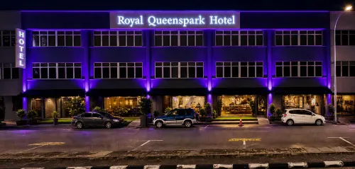 Royal Queenspark Hotel