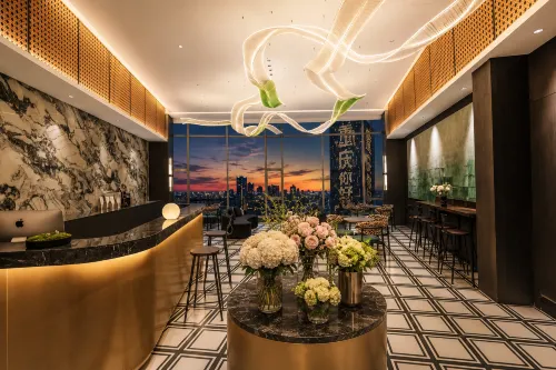 Haoting High-Rise River View Hotel (Jiefangbei Hongyadong Branch)