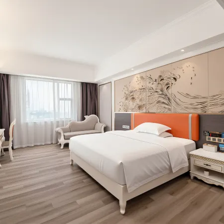 Dongxing Golden Coast Hotel (High-speed Railway Station Branch)
