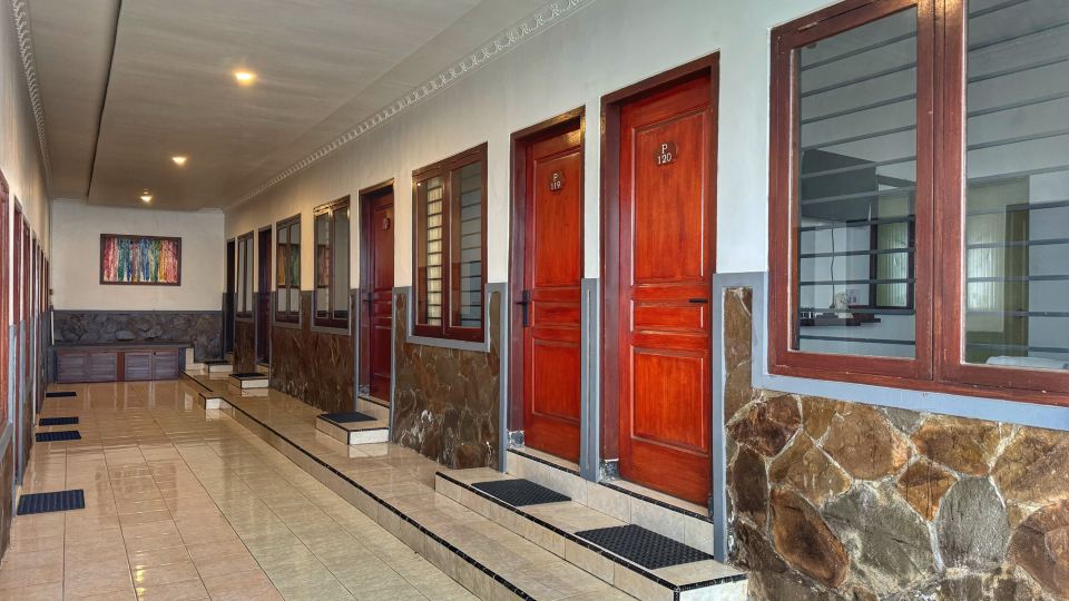 Bawangan Hotel Express