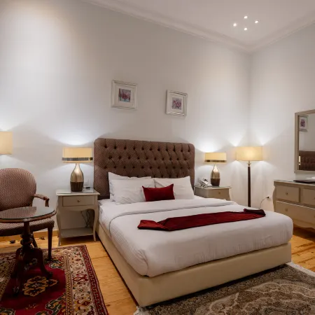 1920s Boutique Hotel and Restaurants Отели рядом с достопримечательностью «Дворец барона Эмпейна»