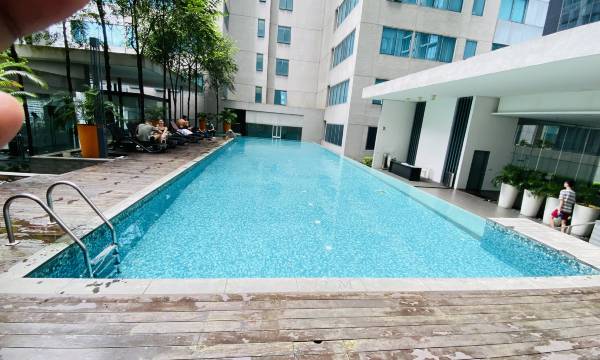 Summer suites victory House