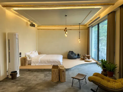 Qingcheng Back Mountain Up Down Left Right Private Hot Spring Homestay - 2성급