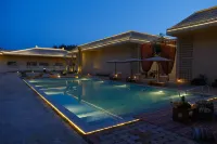 Kuqa Royal Mansion Hotel - piscina